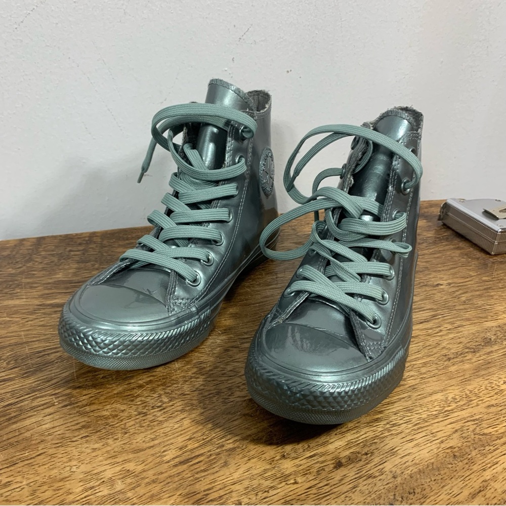 Converse sports shoes, like new